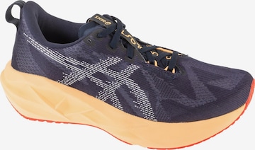 Chaussure de course 'ASICS Novablast 5' ASICS en bleu : devant