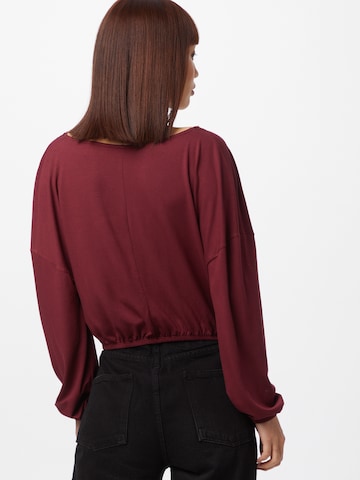 ABOUT YOU Shirt 'Karli' in Rot