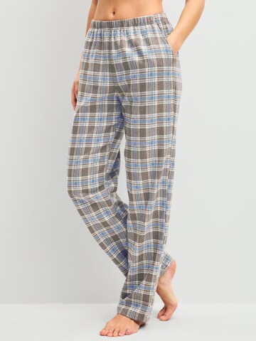 CALIDA Pyjamabroek 'Alpine M&M' in Bruin