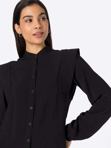 QS Blouse in Black