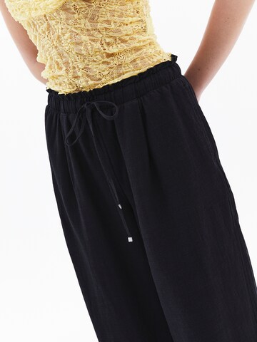 OXXO Wide leg Pants in Black