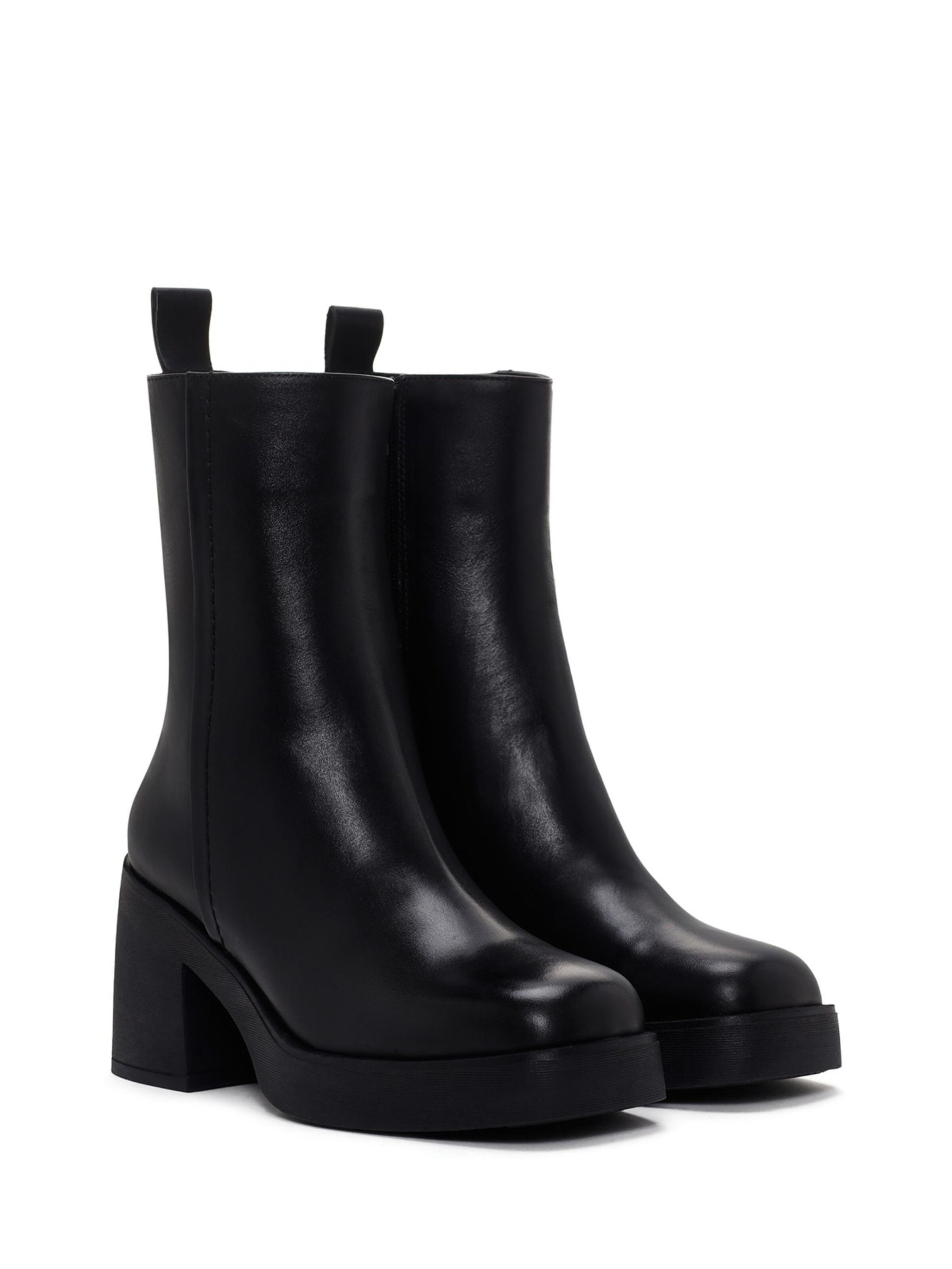 Derimod Ankle Boots in Schwarz