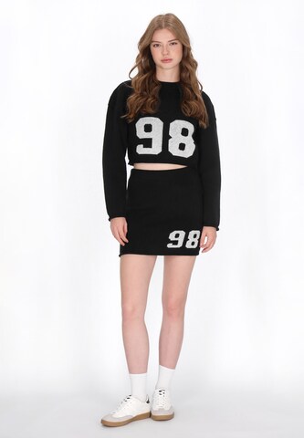 MYMO Skirt in Black