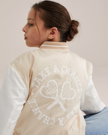 WE Fashion Between-season jacket in Beige