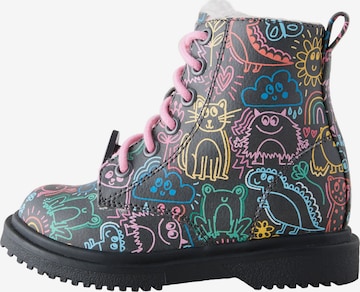 juoda Next Auliniai: priekis