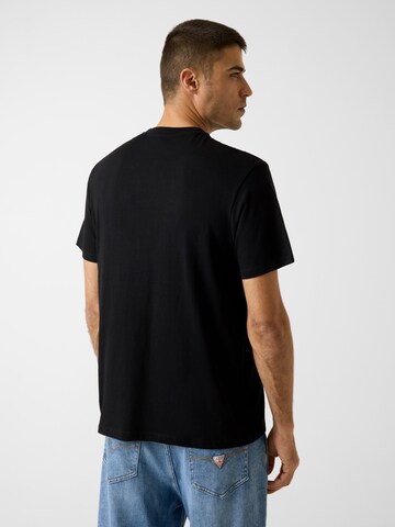 GUESS - Camiseta en negro