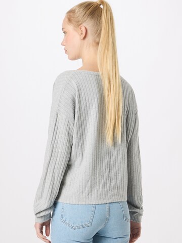 QS - Pullover em cinzento