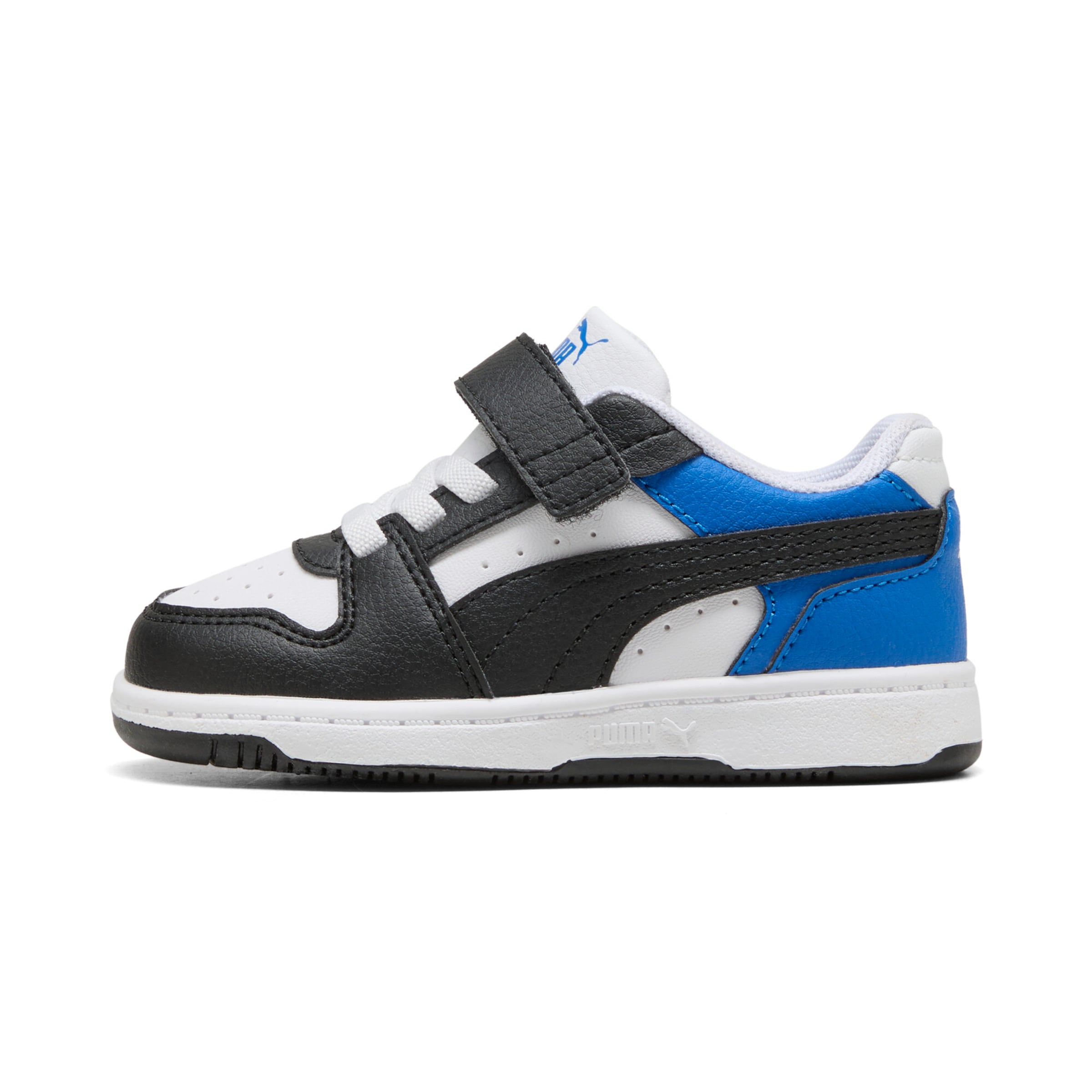 PUMA Sneakers in White: front