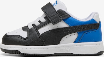 PUMA Sneakers in White: front