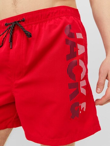 JACK & JONES Badeshorts 'Fiji' in Rot