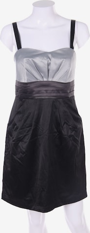 b.young Dress in M in Black: front