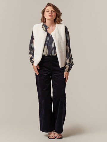 Gilet 'Fuzzy' Deeluxe en blanc