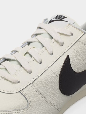 Sneaker low 'Sprint Sister 2026' de la Nike Sportswear pe bej