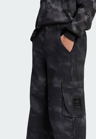 ADIDAS ORIGINALS Loosefit Kapsáče – černá