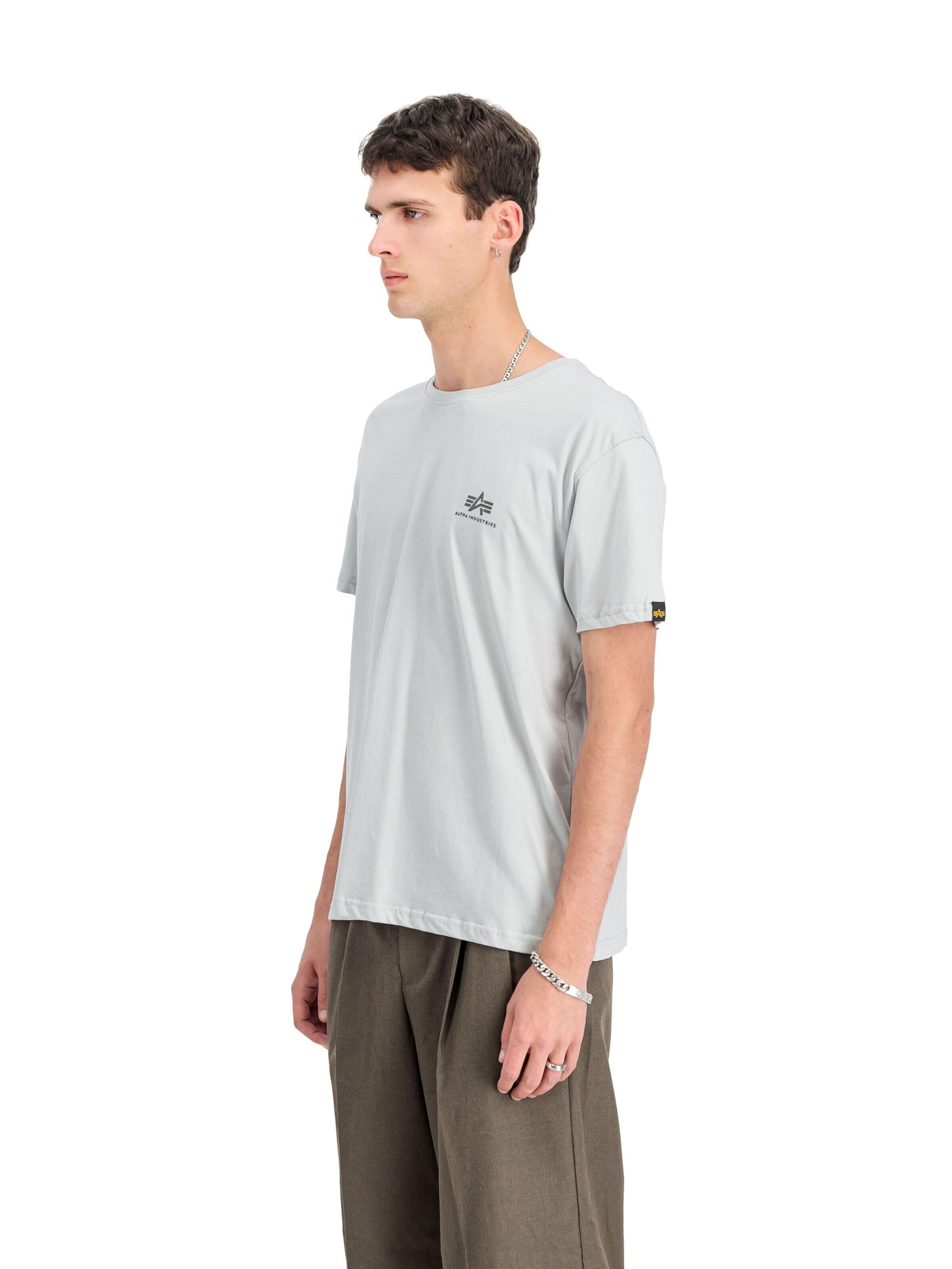 ALPHA INDUSTRIES Shirt 'Basic Small Logo'‌‌ in Grau