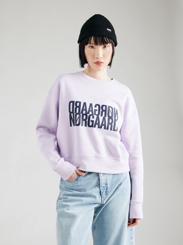 MADS NORGAARD COPENHAGEN Μπλούζα φούτερ 'Tilvina' σε λιλά: μπροστά