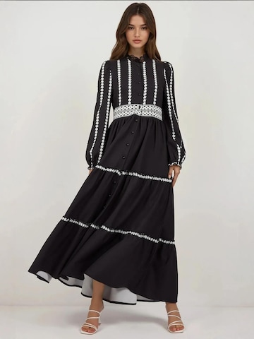 Hiccup Kleid in Schwarz