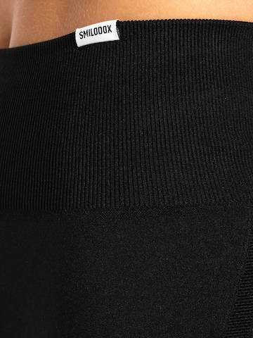 Smilodox Slimfit Sportbroek 'Issy' in Zwart