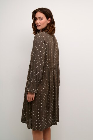 Robe 'Babett' Kaffe en marron