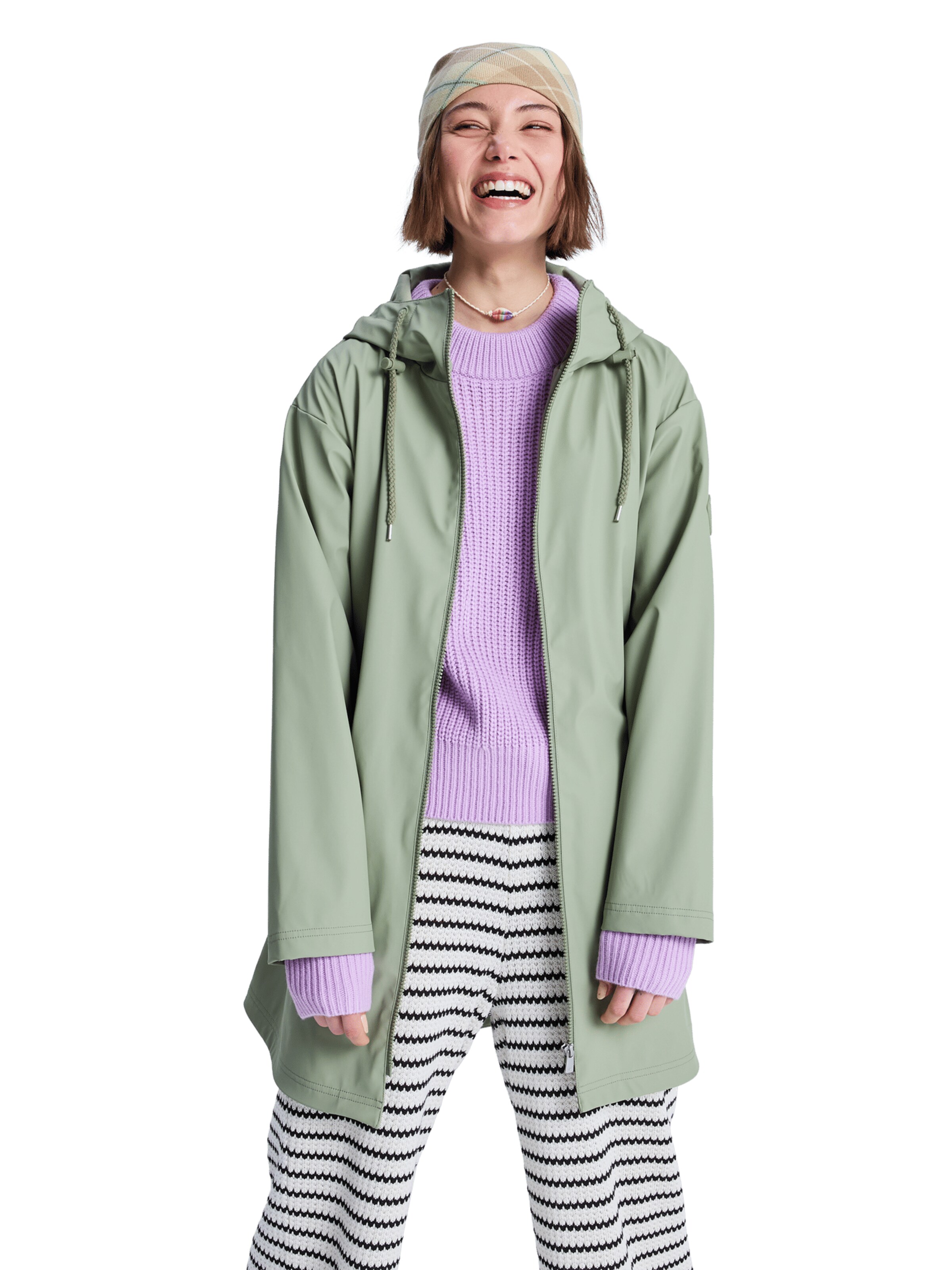 ROXY Between-Season Jacket in Green: front