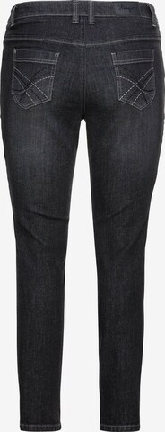 SHEEGO Slimfit Jeans in Zwart