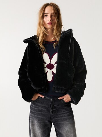 Veste mi-saison Pull&Bear en noir : devant