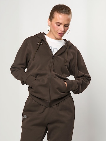 KAPPA - Sudadera con cremallera ' KMLogo Truxo ' en marrón: frente