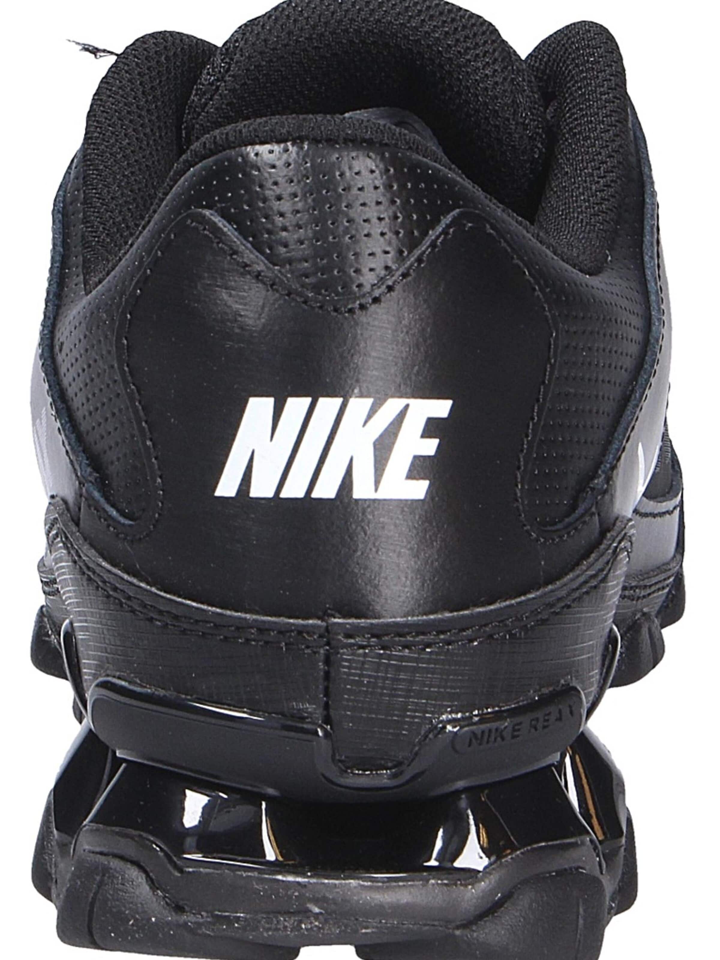 Chaussure de sport 'Reax 8' NIKE en noir