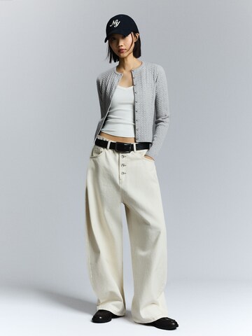 Bershka Плетена жилетка в сиво