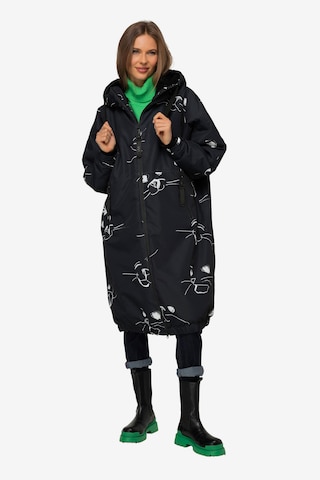 LAURASØN Raincoat in Black