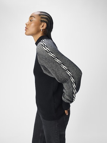 Pull-over 'SOFIE' OBJECT en noir