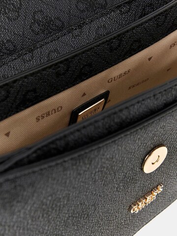 GUESS Handtasche‌‌‌‌‌‌‌‌‌ in Schwarz
