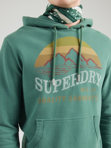 Superdry & Co Sweatshirt 'OUTDOORS MOUNTAIN' in Groen
