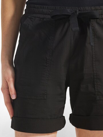 regular Pantaloni di DEHA in nero