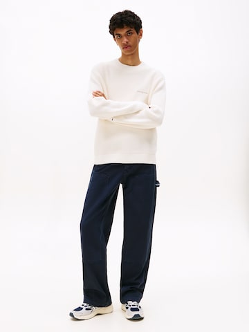 Pull-over Tommy Jeans en blanc