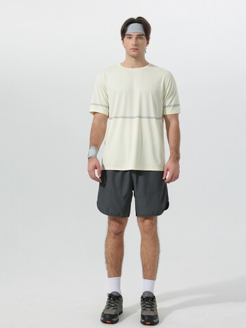 YOUTHUP Performance Shirt in Yellow