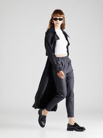 ONLY Regular Pleat-front trousers in Grey