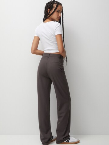 Pull&Bear Loose fit Pleated Pants in Brown