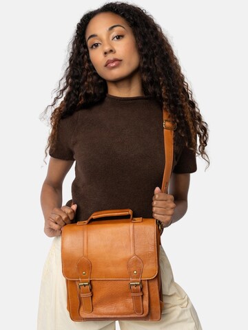 RE:DESIGNED Bag ' Nelia ' in Braun: Vorderseite