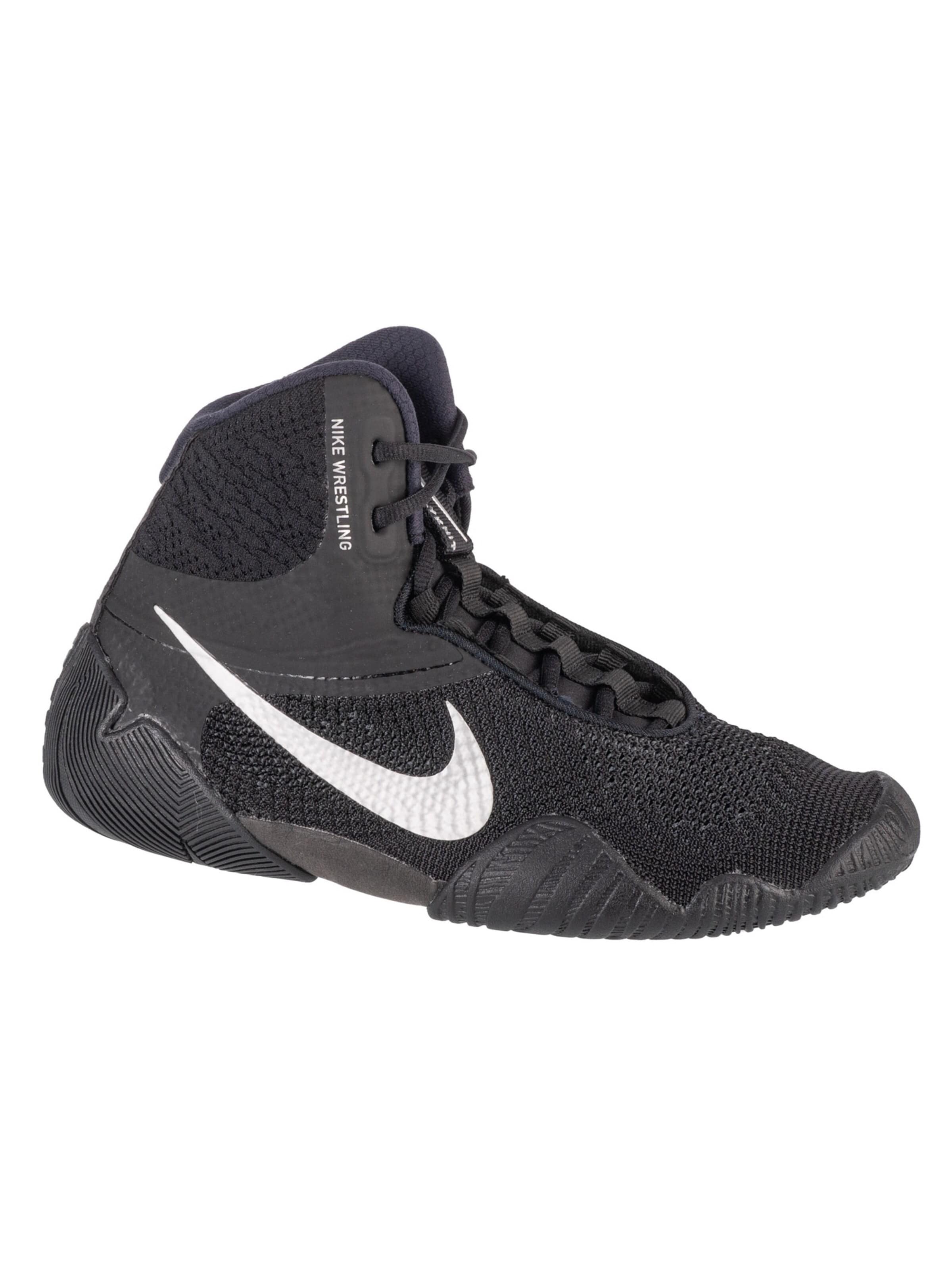 NIKE Sneakers laag 'Nike Tawa' in Zwart: voorkant