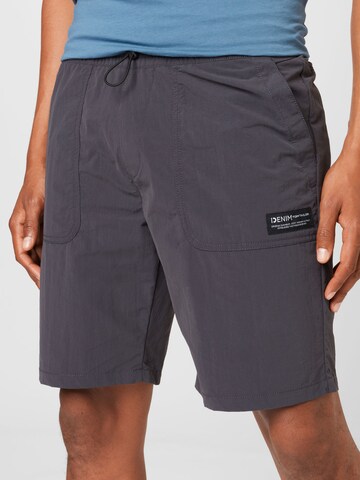 TOM TAILOR DENIM Loosefit Shorts in Grau