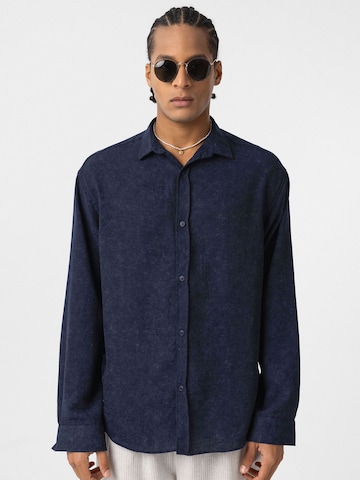 Comfort fit Camicia di Dandalo in blu: frontale