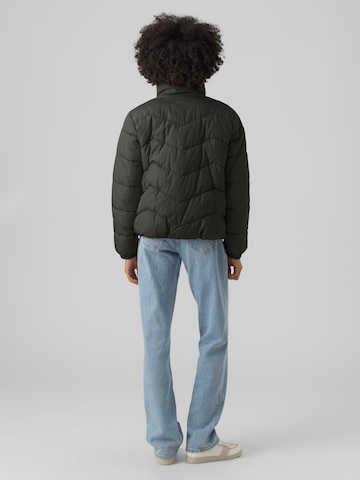 VERO MODA Jacke 'LIGA' in Grün