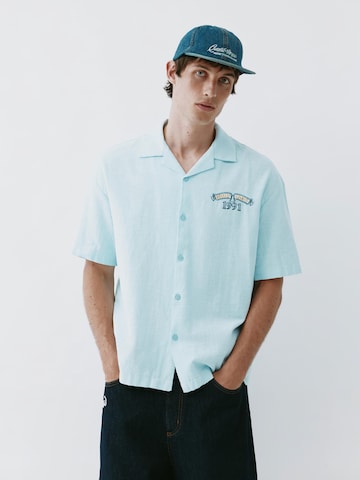 Regular fit Camicia di Pull&Bear in blu: frontale