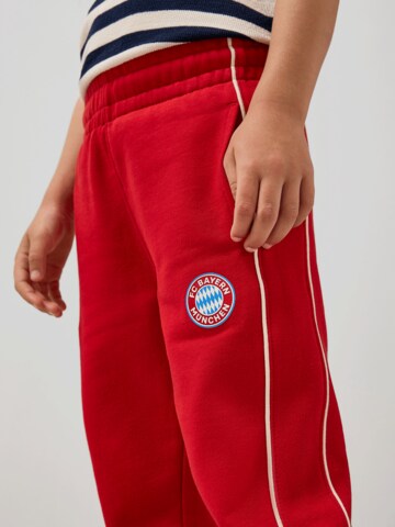 FC BAYERN MÜNCHEN Regular Pants in Red