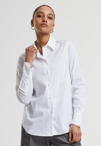 Urban Classics - Blusa en blanco: frente