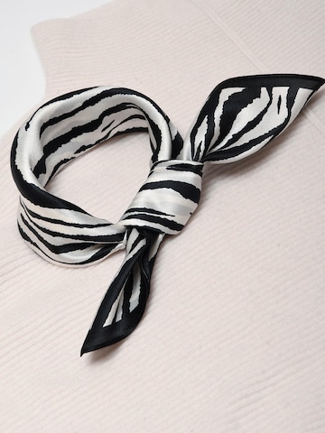 Sciarpa 'Seidentuch Zebra' di MayTree in nero