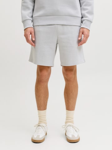 JJ Rebel Свободный крой Штаны 'JREBGORM' в Серый: спереди