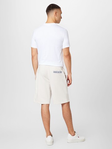 Regular Pantalon 'CLOVIS' GUESS en blanc