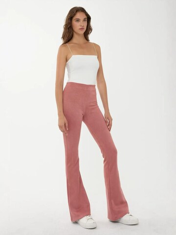 Hiccup - Top 'Crop Top' em castanho